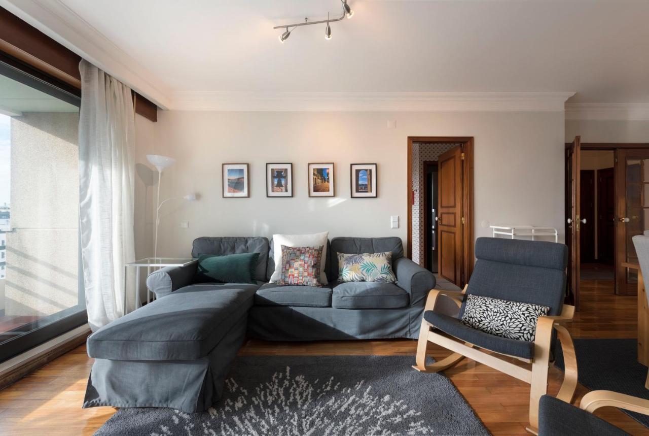 Lovelystay - Charming 3Br Flat W/ Free Parking In Devesas Vila Nova de Gaia Zewnętrze zdjęcie