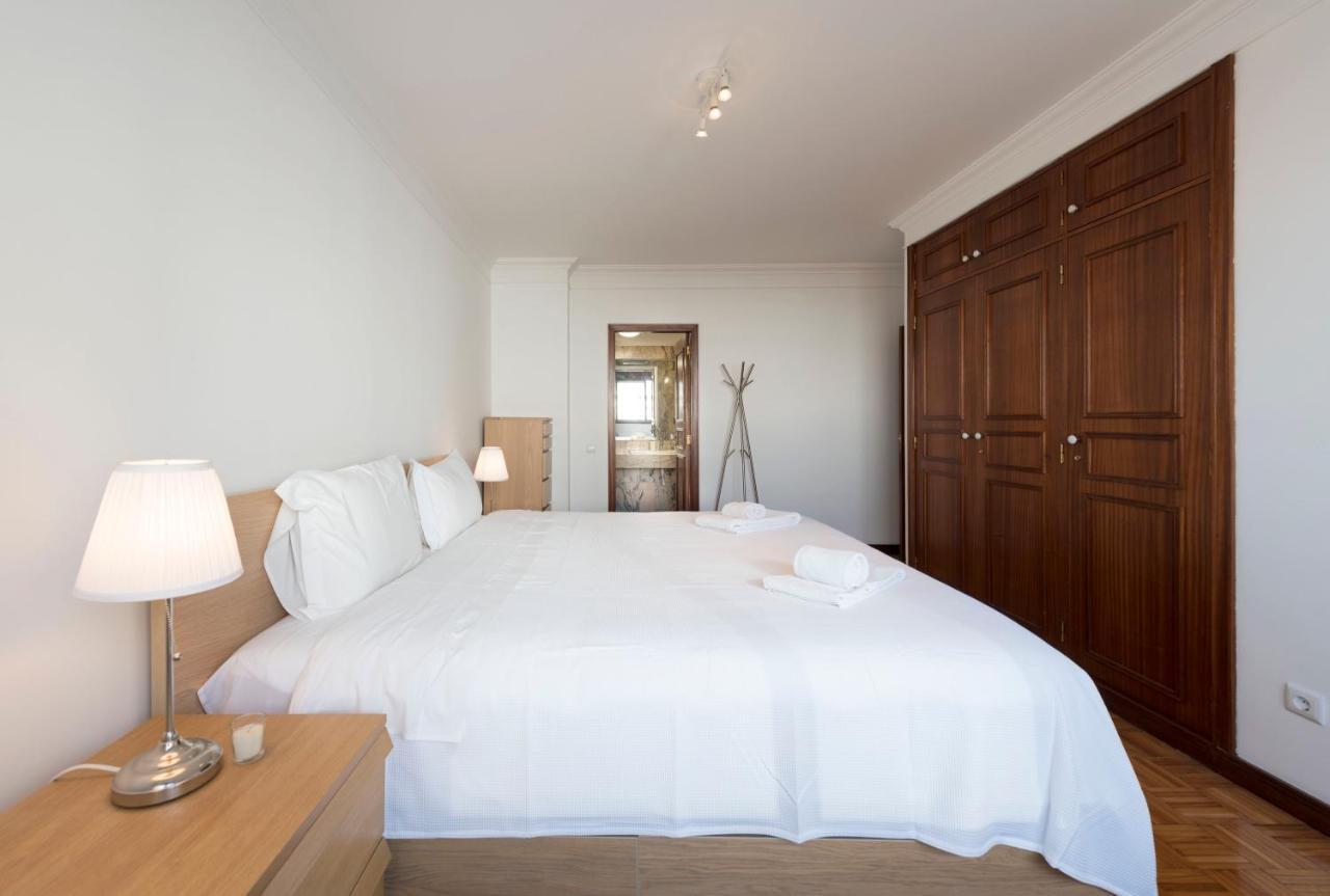 Lovelystay - Charming 3Br Flat W/ Free Parking In Devesas Vila Nova de Gaia Zewnętrze zdjęcie