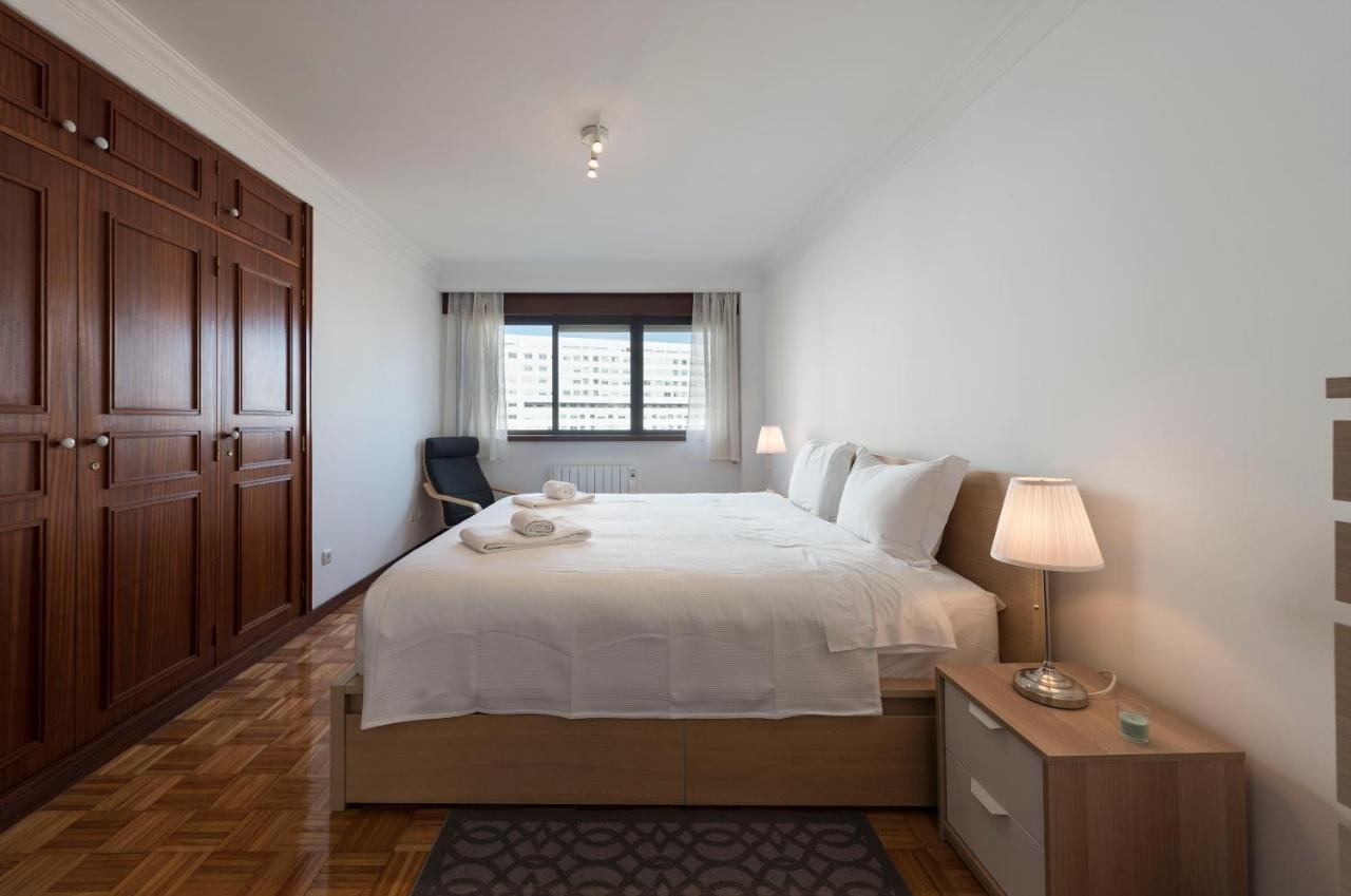 Lovelystay - Charming 3Br Flat W/ Free Parking In Devesas Vila Nova de Gaia Zewnętrze zdjęcie