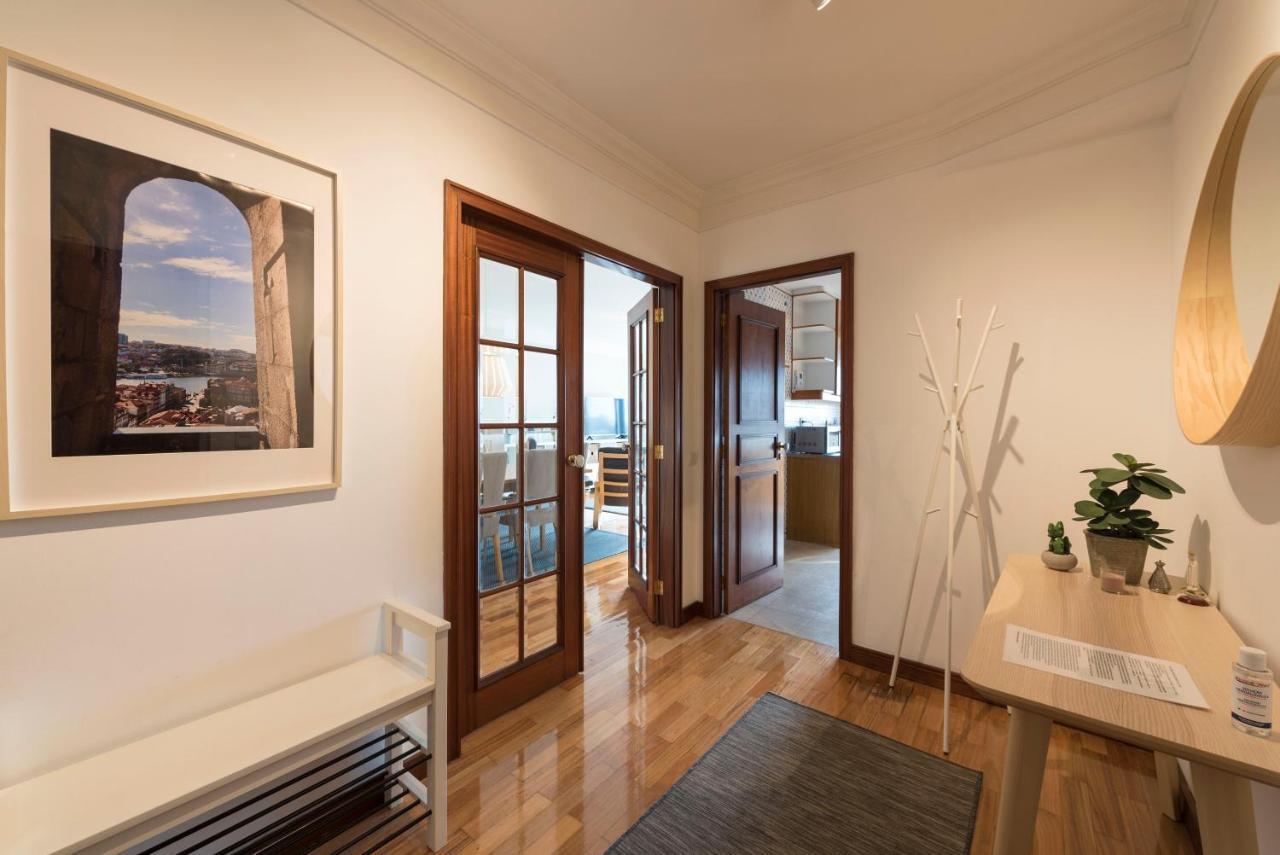 Lovelystay - Charming 3Br Flat W/ Free Parking In Devesas Vila Nova de Gaia Zewnętrze zdjęcie